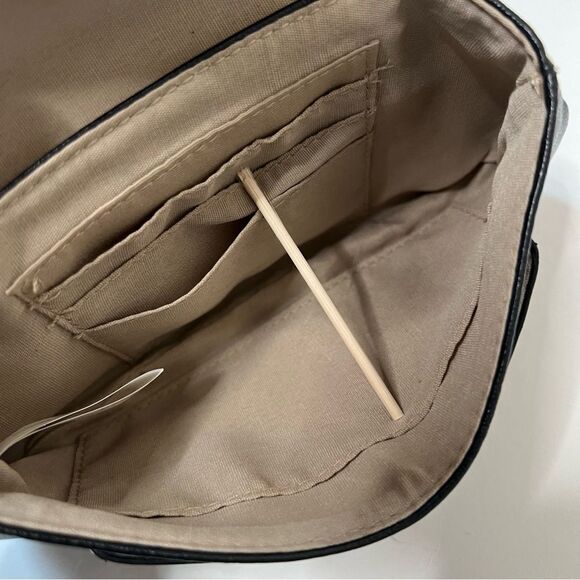 Liz Claiborne Black Vegan Leather Wristlet Clutch Wallet Purse - Picture 5 of 16